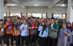Perluas Program Makan Bergizi Gratis, Komisi IX DPR dan BGN Beri Edukasi Gizi di Blora