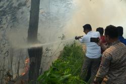 Aksi Cepat Bupati Humbahas dalam Penanganan Karhutla Dahsyat di Kawasan Danau Toba