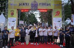 Bhayangkara Linggar Run 2025 Meriah, Peserta Terjauh dari Palangkaraya hingga Aceh