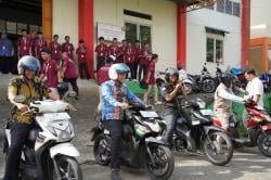 PLN Latih Siswa Balikpapan Konversi Motor Listrik, Cetak SDM Unggul Dukung Energi Bersih Nasional
