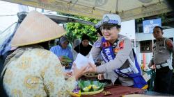 Car Free Day Pemalang: Ratusan Warga Manfaatkan Pelayanan Kepolisian, Kapolres Borong Dagangan Warga