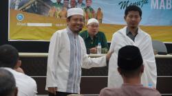 Prof Marwan Effendy Latih Jemaah Mandiri Berhaji dalam Manasik KBIHU Zam-Zam Colomadu