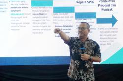 Tim Sosialisasi MBG Edukasi Penguatan Gizi dan Pola Makan Hidup Sehat ke Warga Desa Soditan Rembang