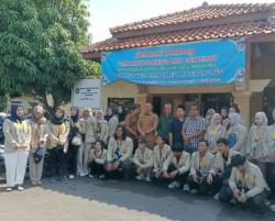 Mahasiswa UGM Terjun ke Desa Getrakmoyan , Ini Pesan Kagama Cirebon