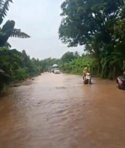Tambang Andesit Dituding Jadi Penyebab Banjir Berulang di Puloampel Serang