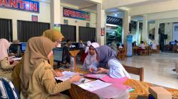 SPMB 2025 Purbalingga Resmi Dibuka, Pendaftaran Dibanjiri Calon Siswa Sejak Pagi