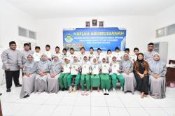 Pertamina Balongan Dukung Pendidikan Agama, 22 Santri MDTA Sabilul Muttaqin Diwisuda