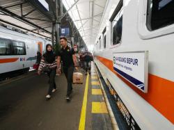 Deretan Kereta Api Gunakan BBM Subsidi, Pastikan Tarif Terjangkau