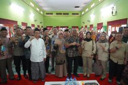 Tingkatkan Kualitas Gizi Masyarakat, DPR dan BGN Sosialisasikan Program MBG di Rembang