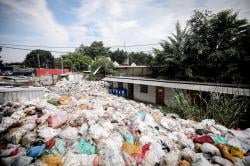 Wakil Wali Kota Bandung Emosi, Sampah Pasar Cihaurgeulis Jadi Penyakit Warga