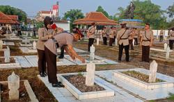 Pimpin Upacara Hari Bhayangkara di TMP, AKBP Dr Hadi Kristanto : Kami Ingin Menanamkan Patriotisme