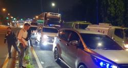 Macet Parah Menuju Pelabuhan Merak! Ribuan Kendaraan Terjebak Imbas Perbaikan Jembatan