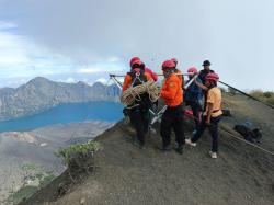 Pendaki Asal Brasil Jatuh di Gunung Rinjani Tewas, Dievakuasi Pagi Ini
