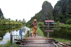 Menyusuri Sungai Pute, Menyapa Warga di Pegunungan Karst Maros