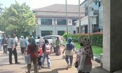 Emak-Emak Ngamuk! Protes SPMB Tak Adil, Pemkot Cilegon Digeruduk