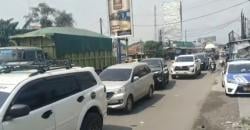 Macet Parah! Jalur Cikuasa Atas Ditutup, Ribuan Kendaraan Terjebak hingga 5 Kilometer