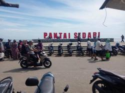 Libur Sekolah Tiba, Wisata Pantai Masih Jadi Primadona di Karawang