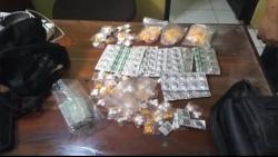 Aparat Desa Malangsari Grebek Warung Kopi Penjual OKT, 2 Orang Diamankan, 700 Butir Obat Disita