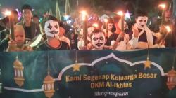 Gemerlap Pawai Obor Malam 1 Muharram 1447 H, Ribuan Warga Padati Kota Tasikmalaya