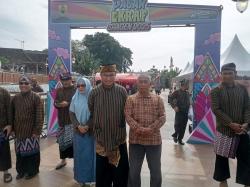 Spiritual dan Tolak Bala, Warga Lamongan Rela Tempuh 6 Jam demi Air Suci Gunung Kemukus