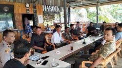 Dekatkan Diri dengan Masyarakat, Polisi di Pidie Jaya Gencarkan Jumat Curhat Bahas Kamtibmas