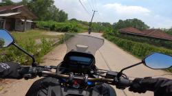 Hati-Hati! Ini 3 Lokasi Terlarang untuk Menyalip Pengendara Motor