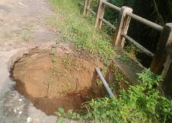 Jalan Rusak di Desa Senanghati Kecamatan Malingping Dikeluhkan Warga, Berharap Dibangun