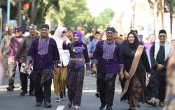 Kirab Mapag Wiyosan Muharram: Kota Kediri Hidupkan Tradisi, Perkuat Identitas Budaya dan Pariwisata