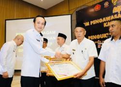 Perkuat Pengawasan Orang Asing, Imigrasi Cirebon Kukuhkan Empat Desa Binaan