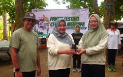 Pantai Lestari Cemara Menyapa, Pemkab Lumajang Tanam 100 Bibit Cemara Laut di Pesisir Pantai Selatan