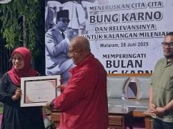 Diskusi Kebangsaan PDIP Mataram Hidupkan Warisan Bung Karno untuk Generasi Milenial