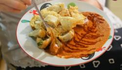 Batagor Kahuripan, Hidden Gem Kuliner Legendaris di Pasar Cihapit Bandung