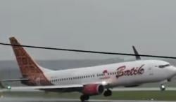 Nyaris Tergelincir di Soetta! Pesawat Batik Air Mendarat dalam Hujan Deras, Penumpang Panik