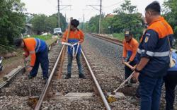 Sekelompok Bocil Laporkan Kerusakan Rel Lintas Bojonggede-Citayam, KAI: Jalur Aman 