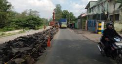 Diintai Kecelakaan-Macet Panjang Buntut Pelebaran Jalan Bouraq
