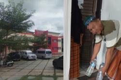 Krisis Air Bersih di RSUD Pasangkayu, Keluarga Pasien Terpaksa Bawa Air Sendiri