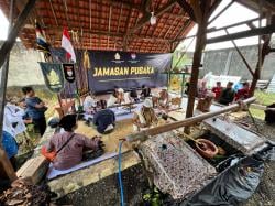Paguyuban Pelestari Tosan Aji Megalamat, Rutin Lakukan Jamasan untuk Membersihkan Pataka dan Pusaka