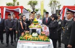 Warna Khidmat Iringi Peringatan HUT ke-79 Bhayangkara Polres Cirebon Kota
