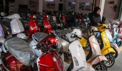 Konsumen Tunda Pembelian Motor Listrik hingga Stok Menumpuk, Subsidi Tak Kunjung Cair