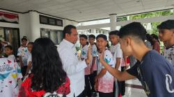 Lepas Kontingen Karate ke Kupang, Bupati TTU: Ukirlah Prestasi Demi Masa Depan Kalian