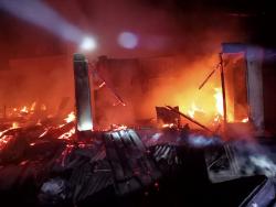 Kebakaran Hanguskan 6 Rumah Warga di Situbondo
