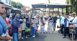 Di-PHK Massal, Buruh Pabrik di Cilegon Datangi Pemkot Bawa Anak-Istri: Tuntut Hak dan Keadilan!