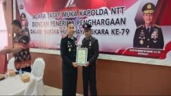 Bhabinkamtibmas Inovatif Asal TTU Diganjar Penghargaan dan Kenaikan Pangkat dari Kapolda NTT