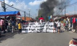 Heboh! Warga Sukadana Blokade Jalan, Tuntut Janji Tanah dari Wali Kota Serang