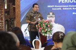 Bupati Blora Beri Tantangan IWAPI: Cetak Wirausaha Perempuan Mandiri dan Kreatif!