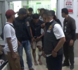 Lawan Polisi Saat Ditangkap, Dua Pelaku Curas Ditembak di Purwakarta