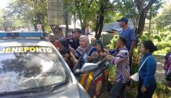 Darurat Persalinan! Aksi Heroik Polisi Jeneponto Evakuasi Ibu Hamil Pakai Mobil Patroli