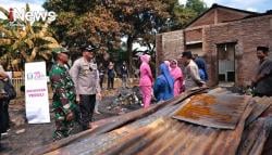 Heroik dan Haru di Balik Kebakaran Rumah di Gowa, Kapolres dan Bhayangkari Turun Bantu Korban