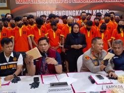 Kurir Narkoba Diciduk di Batam, 5 Kg Bahan Ganja Sintetis Gagal Tembus Jakarta