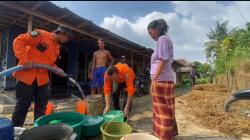 10.000 Liter Air Bersih di Distribusikan ke Warga Terdampak Kekeringan